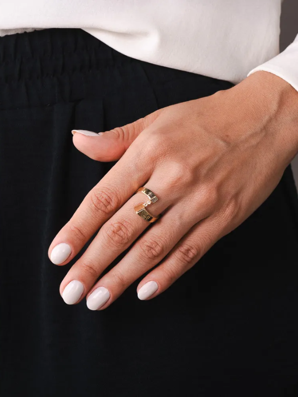 Anel de Ouro Topázios Brancos e Diamantes