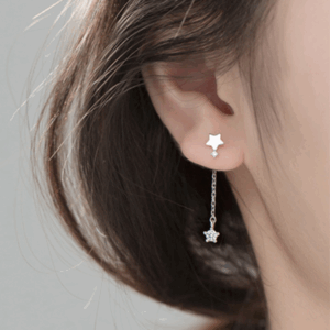 Brinco Fio com pingente de estrela